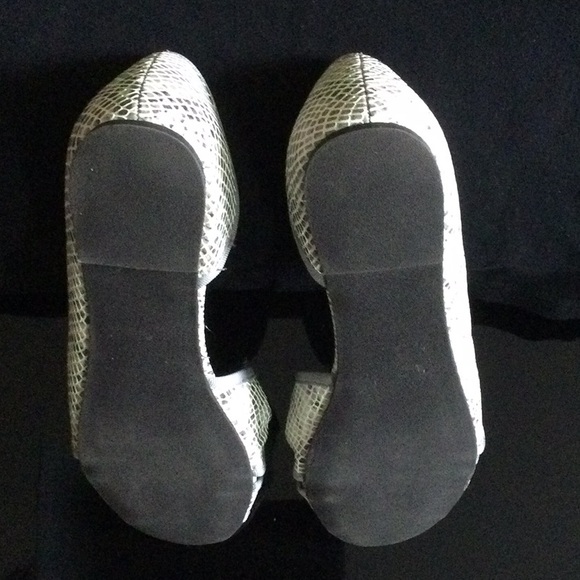 Bow trimmed flats, new without tags - Picture 3 of 3